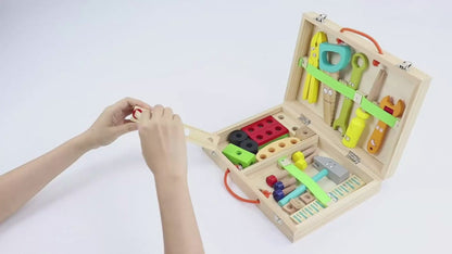 Montessori Holzwerkzeug-Set für Kinder